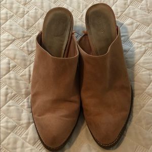 Gently worn Old Navy pink mules